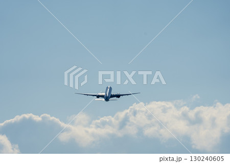 夏の仙台空港　離陸中のエアインディアワン　インド政府専用機　宮城県名取市 130240605