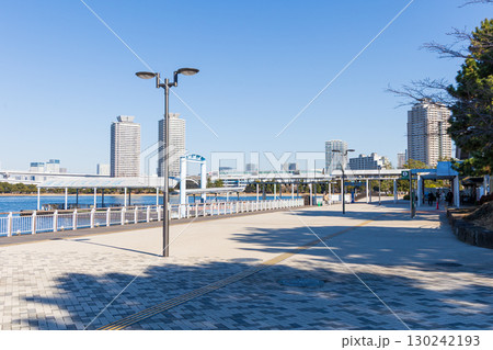お台場海浜公園の風景 お台場海浜公園の風景 130242193