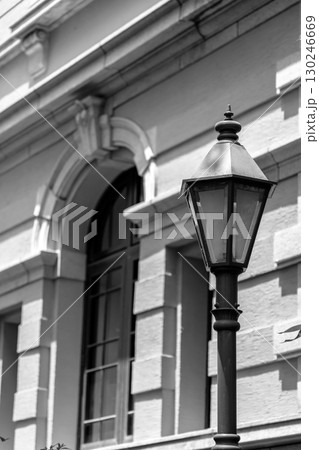 兵庫県公館　洋式の外灯（旧神戸県庁本庁舎）県の迎賓館および資料館　明治時代のルネサンス様式近代建築 130246669