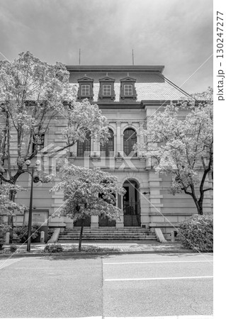 兵庫県公館 北玄関(旧神戸県庁本庁舎)県の迎賓館および資料館 明治時代のルネサンス様式近代建築 兵庫県公館 北玄関(旧神戸県庁本庁舎)県の迎賓館および資料館 明治時代のルネサンス様式近代建築 130247277