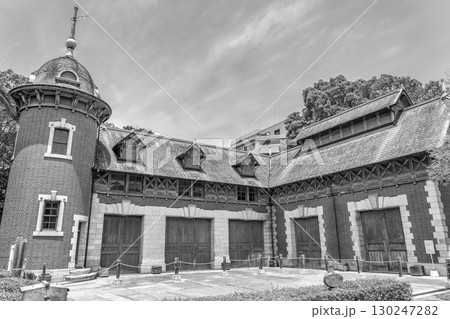 相楽園（三田藩士　小寺氏の邸宅と庭園）旧小寺家厩舎　神戸市中央区下山手通 130247282