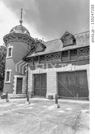 相楽園（三田藩士　小寺氏の邸宅と庭園）旧小寺家厩舎　神戸市中央区下山手通 130247288