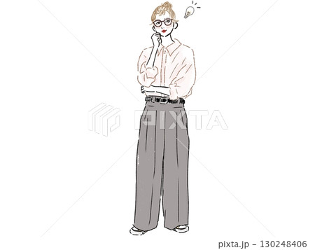 腕組みをして考えて思いつく女性の全身イラスト 130248406