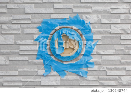 クーラーキャップのシール工事のマスキング 130248744