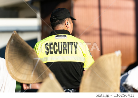 セキュリティー 警備員 セキュリティー 警備員 130256413