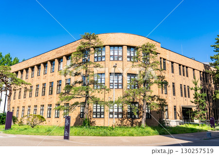 東北大学本部棟1(片平キャンパス)スクラッチタイル貼りの校舎 東北大学本部棟1(片平キャンパス)スクラッチタイル貼りの校舎 130257519