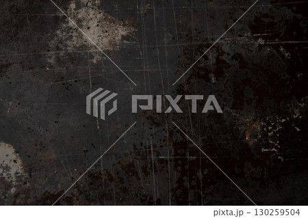 古び加工の金属背景素材　(写真素材) 130259504