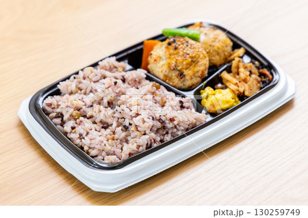 美味しいテイクアウト弁当 130259749