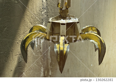 さすてな京都 ごみピットのごみクレーン(京都市伏見区) さすてな京都 ごみピットのごみクレーン(京都市伏見区) 130262281