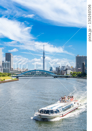 「東京都」隅田川と東京スカイツリーの風景 130268506