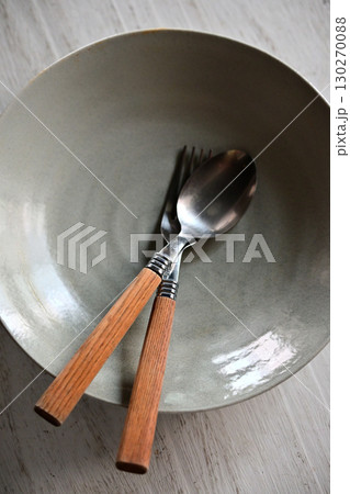 食後の皿 130270088