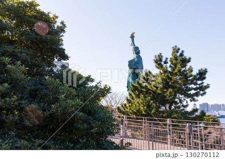 お台場海浜公園の自由の女神 130270112