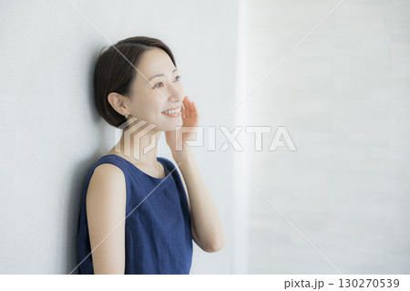 保湿を実感する女性 130270539