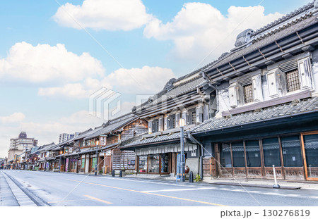 埼玉県川越市　小江戸川越一番街商店街 蔵造りの町並み 130276819
