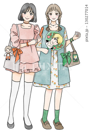 推し活をする女の子二人の全身イラスト 推し活をする女の子二人の全身イラスト 130277014