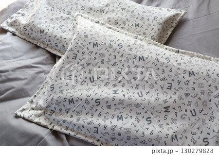 おそろいの枕カバー 130279828