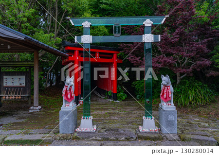 【鹿児島県】ガラスの鳥居で有名な神徳稲荷神社 130280014
