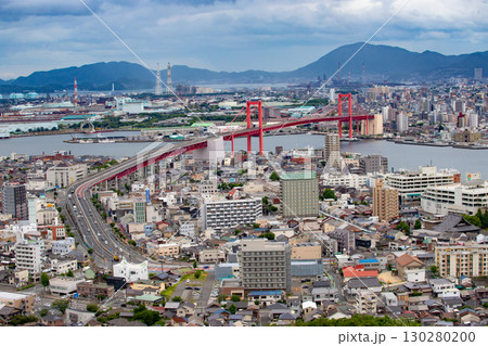若戸大橋と街並み 130280200