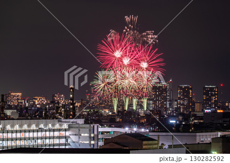 《神奈川県》都市風景の花火大会・大田区平和祈念花火《川崎市より撮影》 《神奈川県》都市風景の花火大会・大田区平和祈念花火《川崎市より撮影》 130282592