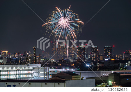 《神奈川県》都市風景の花火大会・大田区平和祈念花火《川崎市より撮影》 《神奈川県》都市風景の花火大会・大田区平和祈念花火《川崎市より撮影》 130282623