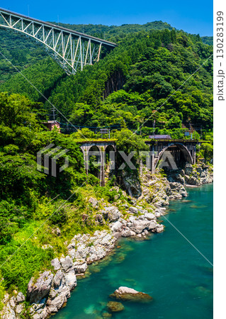綱ノ瀬川橋梁と五ヶ瀬川【宮崎県西臼杵郡日之影町】 130283199