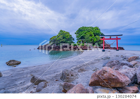 【鹿児島県鹿屋市】菅原神社 夕景 【鹿児島県鹿屋市】菅原神社 夕景 130284074