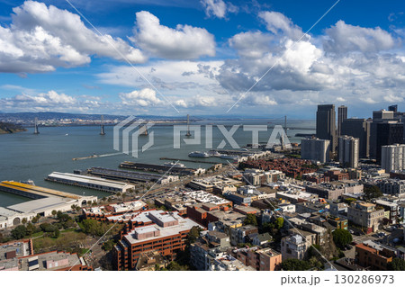 Panoramic view of San Francisco Bay and downtown skyline, USA 130286973