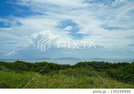 沖縄県_西表島から見る鳩間島	 130288980