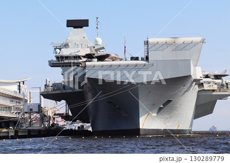 プリンス・オブ・ウエールズ正面 130289779