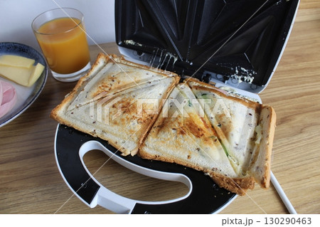 cooking a sandwich in a sandwich. Avtrak snack 130290463