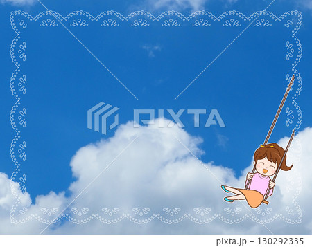 空とブランコのシンプルフレーム 130292335