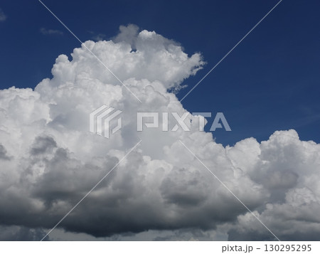 夏の雲 130295295