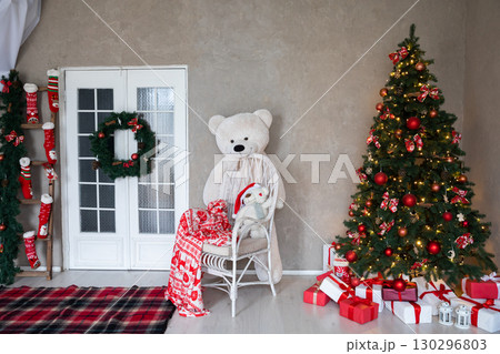 Room with christmas tree and presents Room with christmas tree and presents 130296803