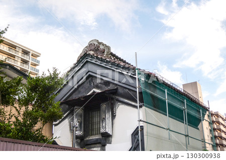 マンションな中に建つ重厚な蔵 マンションな中に建つ重厚な蔵 130300938