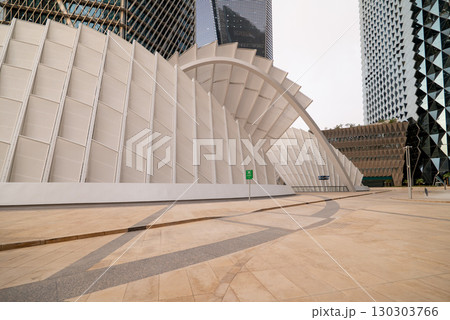 Futuristic Wave Shaped Building in King Abdullah Financial District, Riyadh 130303766
