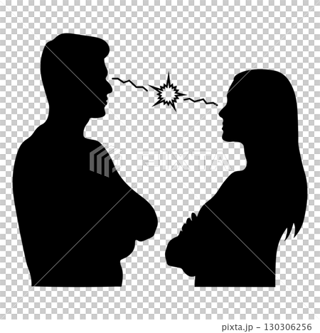 男人和女人互相怒視的剪影 130306256