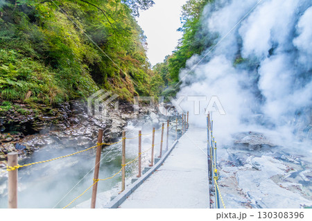秋田 小安峡 大噴湯の遊歩道 秋田 小安峡 大噴湯の遊歩道 130308396