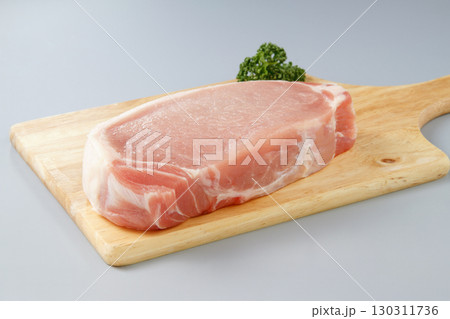 厚切り　豚ローストンテキ用肉 130311736
