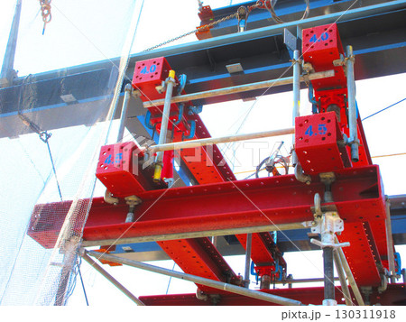 埼玉県川口市の新庁舎2期棟の建設工事現場の風景 埼玉県川口市の新庁舎2期棟の建設工事現場の風景 130311918