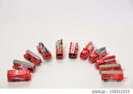 消防自動車 大規模災害 都道府県応援部隊イメージ 130312255