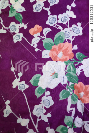 アンティークの着物生地 130312535