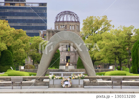 慰霊碑・原爆ドーム（広島県・広島市） 130313280