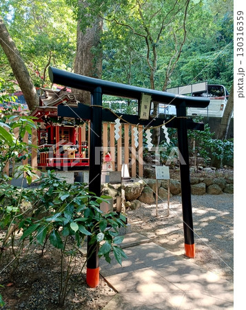熱海 来宮神社の境内にある三峯社 熱海 来宮神社の境内にある三峯社 130316359