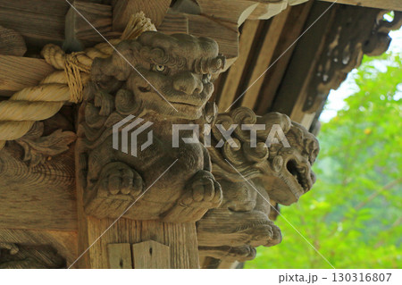 有明山神社手水舎の獅子 長野県安曇野市 有明山神社手水舎の獅子 長野県安曇野市 130316807