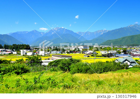 北大町駅付近より蓮華岳方面を望む(長野県大町市)【2025.9】 北大町駅付近より蓮華岳方面を望む(長野県大町市)【2025.9】 130317946