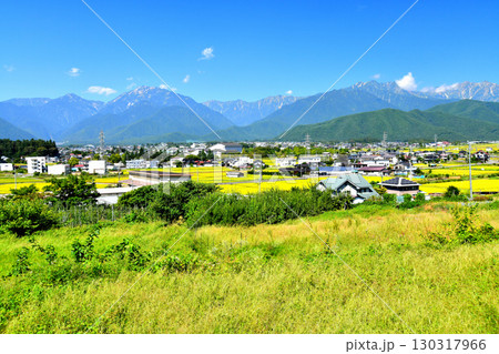 北大町駅付近より蓮華岳方面を望む(長野県大町市)【2025.9】 北大町駅付近より蓮華岳方面を望む(長野県大町市)【2025.9】 130317966