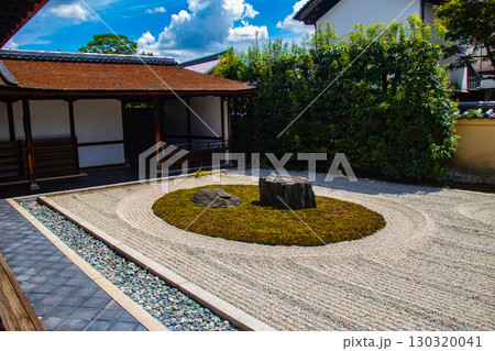 【京都風景】龍源院　独創的で印象深い禅宗の庭々 130320041