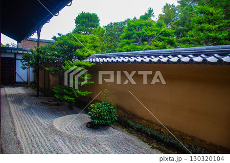 【京都風景】龍源院　独創的で印象深い禅宗の庭々 130320104