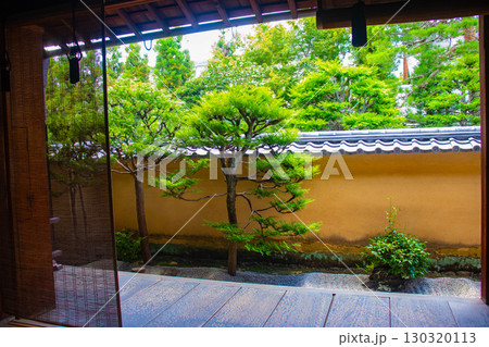 【京都風景】龍源院　独創的で印象深い禅宗の庭々 130320113