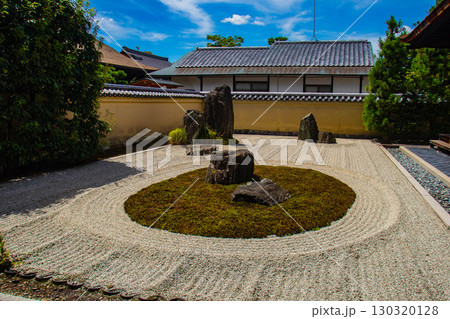 【京都風景】龍源院 独創的で印象深い禅宗の庭々 【京都風景】龍源院 独創的で印象深い禅宗の庭々 130320128